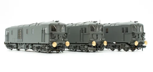3/4 image of three Class 73/9 pre-production models